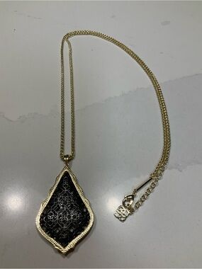 Kendra Scott Gold-Tone Filigree Teardrop Necklace - Black